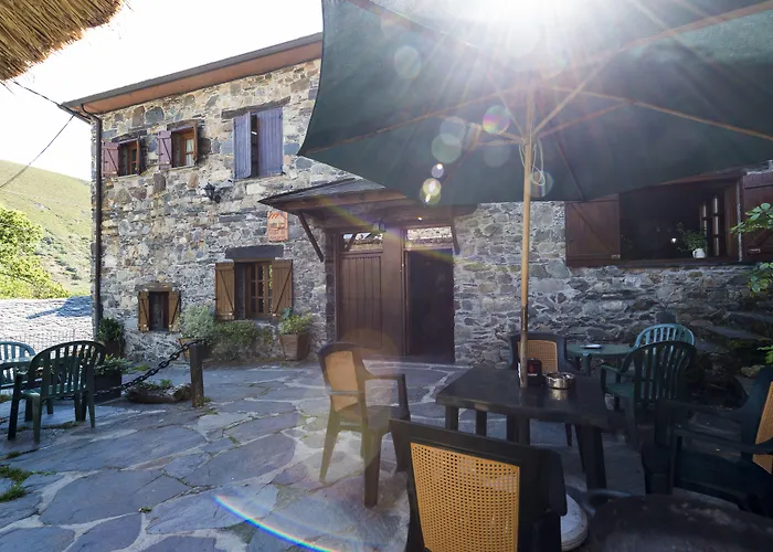 Hotel Rural Valle De Ancares